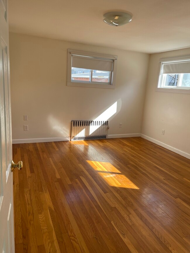 Photo - 148 Crescent St Unidad B