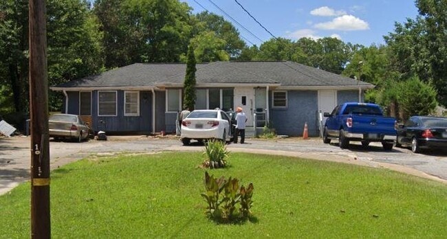 Building Photo - 1732 Cooledge Rd