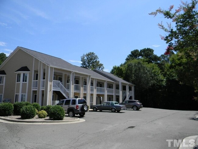 3326 Guess Road, Unit 203 - 3326 Guess Road, Unit 203 Unidad 203