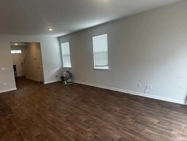 Photo - 255 Sweet Cherry Ln