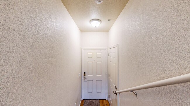 Photo - 2421 N Village Dr Unidad 2421