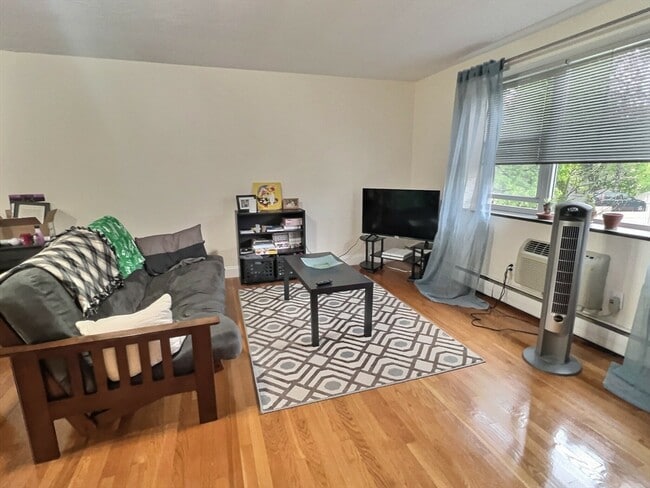 Photo - 183 Kent St Unit 24