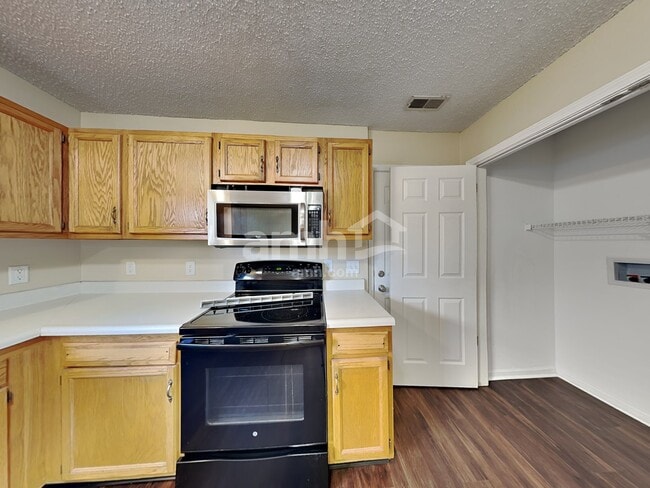 Photo - 360 Harts Ford Way