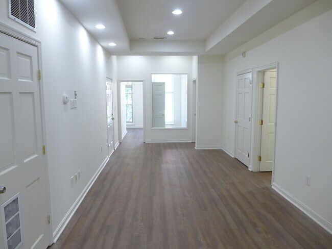 Photo - 326 Park Ave Apartments Unit 2