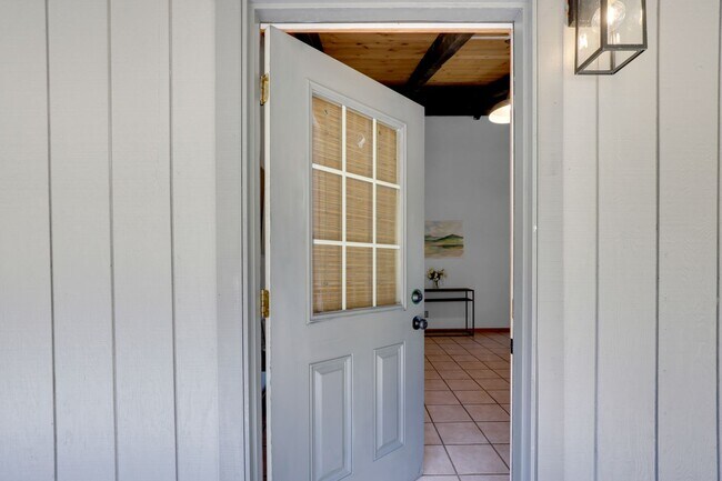 Photo - Peaceful Cachagua Retreat | 3BR Home with Vaulted Ceilings, Oaks & Star-Filled Skies