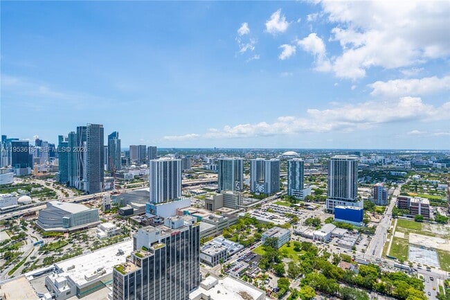 Photo - 1750 N Bayshore Dr Unidad 5310