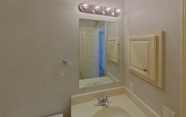 Photo - 2604 Country Creek Ln