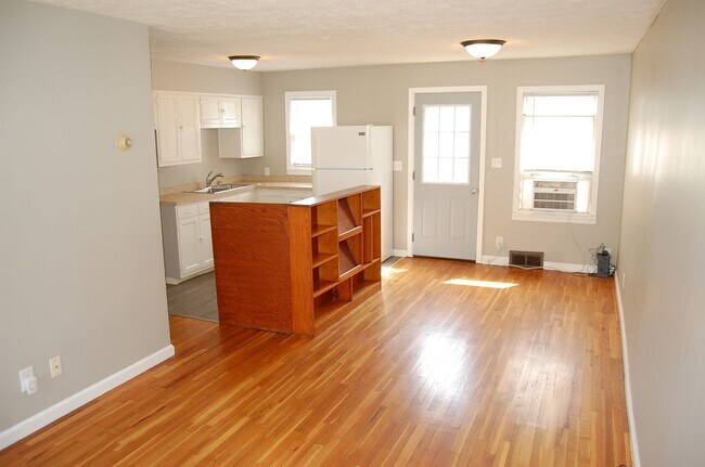 2620 Sumner St Unit 2622 Sumner St