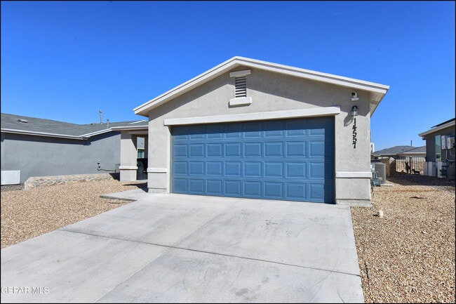 Photo - 14557 Faxon Yucca