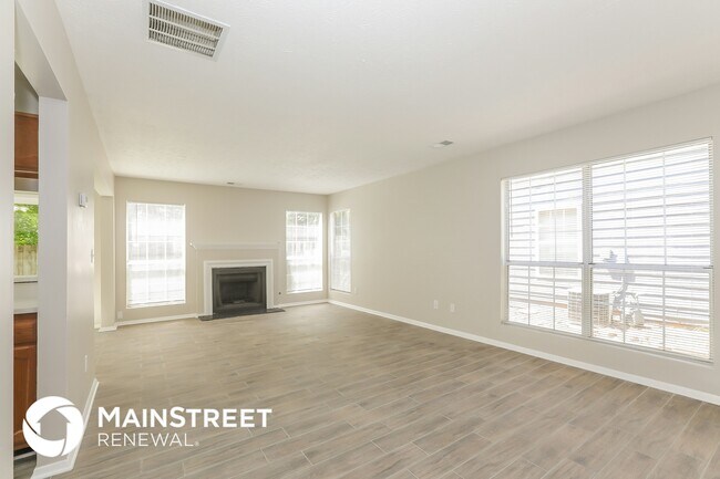 Photo - 3020 Linden Dr