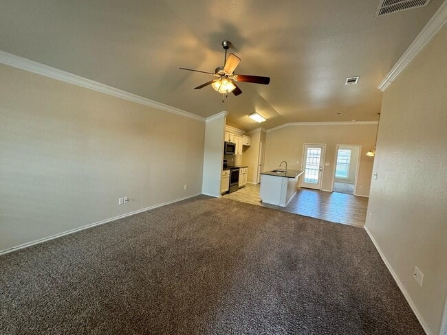 Photo - 903 Yancy St