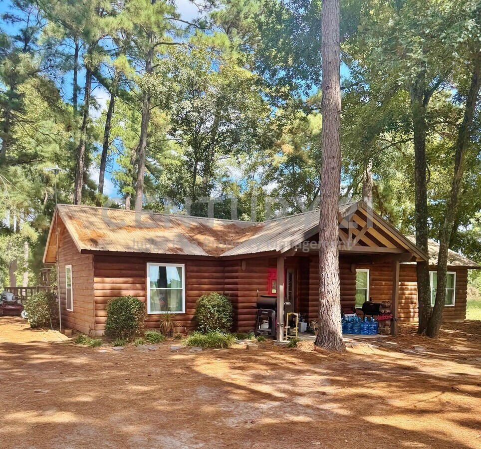 1 Bedroom, 1.5 Bath, Log Cabin Sanctuary in Mabank For Rent! - 1 Bedroom, 1.5 Bath, Log Cabin Sanctuary in Mabank For Rent!