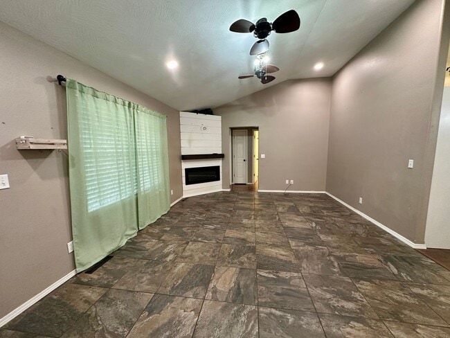 Photo - 3 bed 2 bath in Marshfield