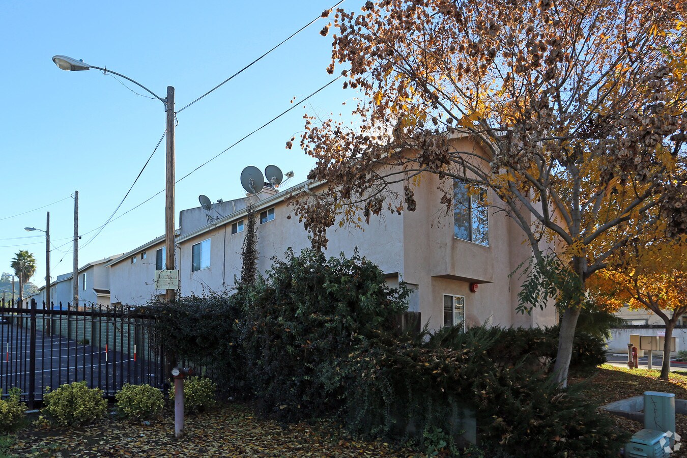 Photo - 1023-1039 S Mollison Ave