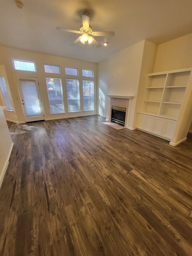 Photo - 2121 Courtside Dr- Spacious House now available in the Silver Oak Community!