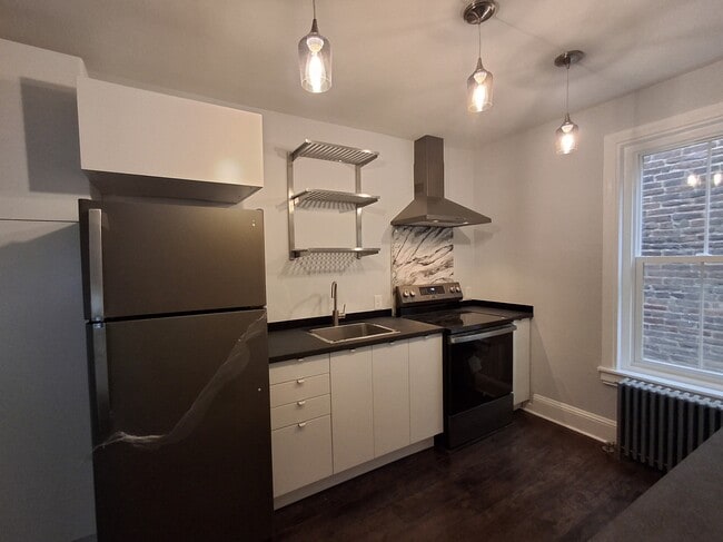 Photo - 229 Church St Unit #3