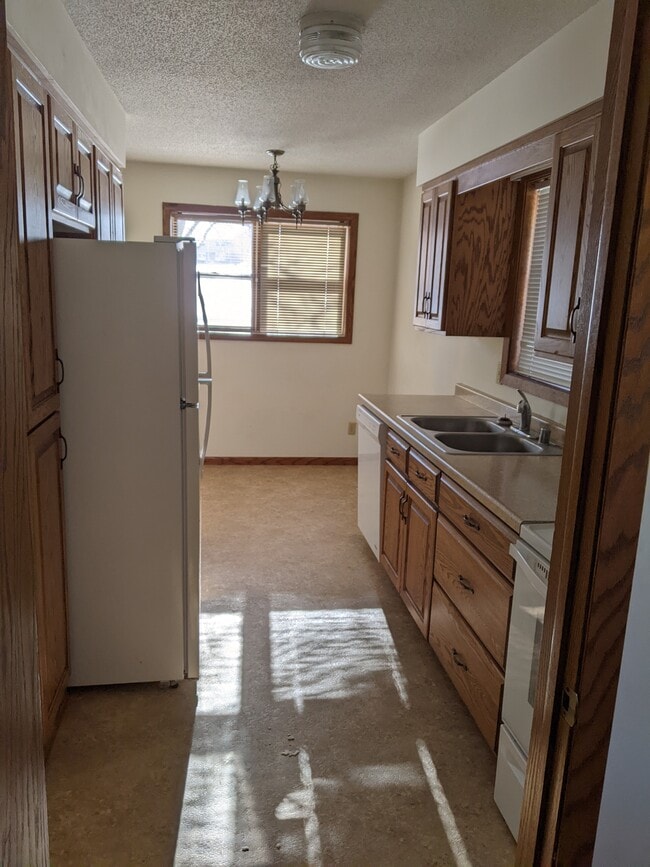 Photo - 223 Foster St Unit E3