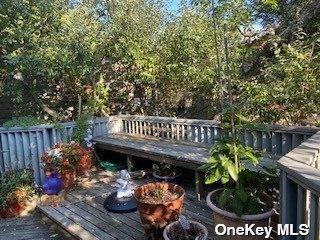 270 Cottage Walk