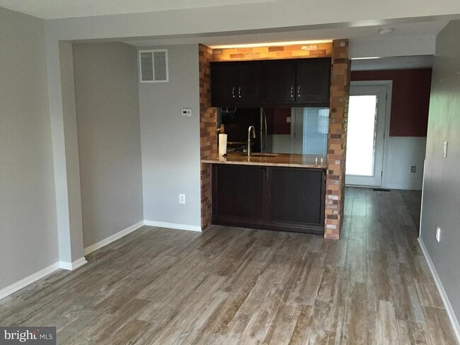 Photo - 1419 Tarragon Ct