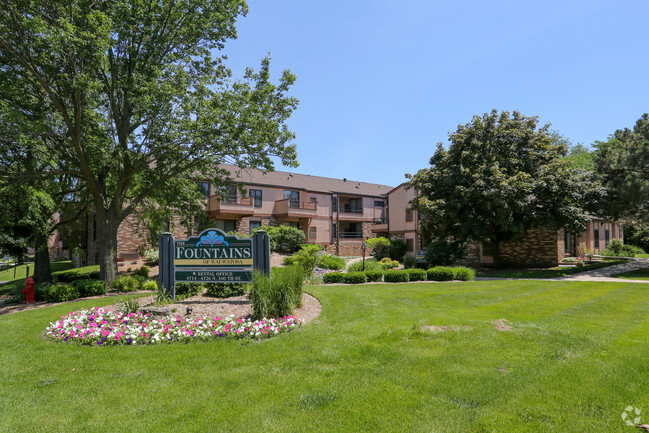 Welcome Home to Fountains of Wauwatosa! - The Fountains of Wauwatosa Rental