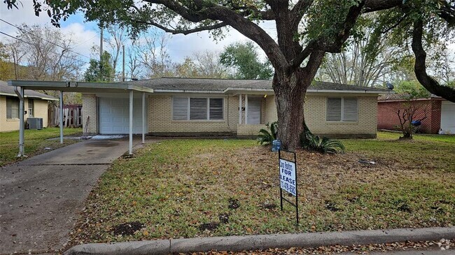 Building Photo - 18 S Pin Oak Dr Rental