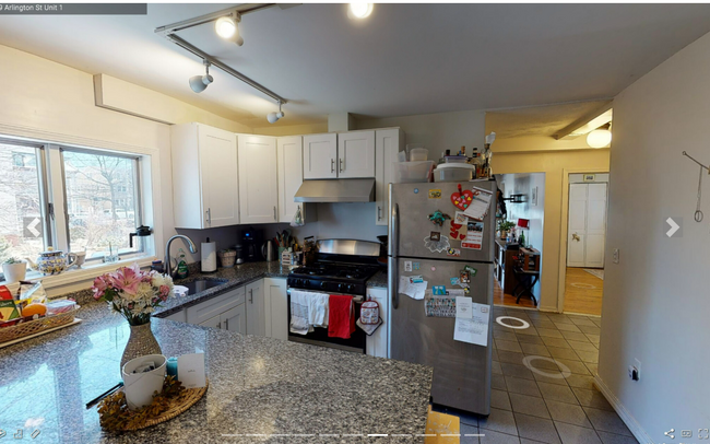 Building Photo - 9 Arlington St Unit 1 Rental