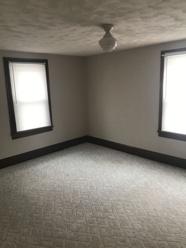 Photo - Updated 2 Bedroom NW Canton House for Rent