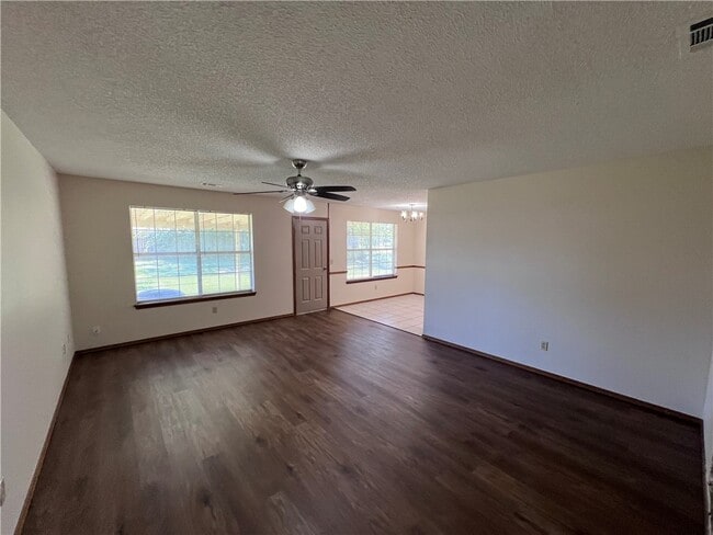 Photo - 604 N 35th St