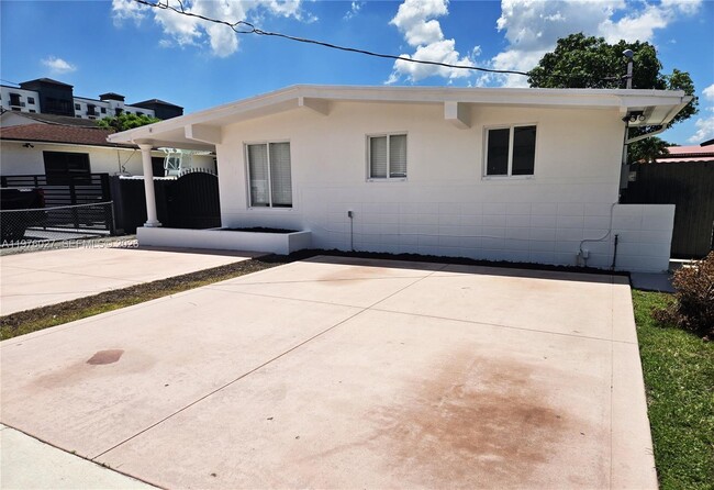 Photo - 6744 SW 21st St