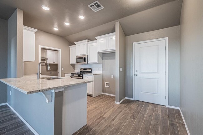 Photo - 1620 Highland Loop