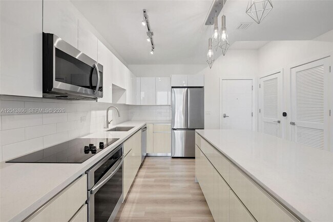 Photo - 101 Diplomat Pkwy Unit 2304