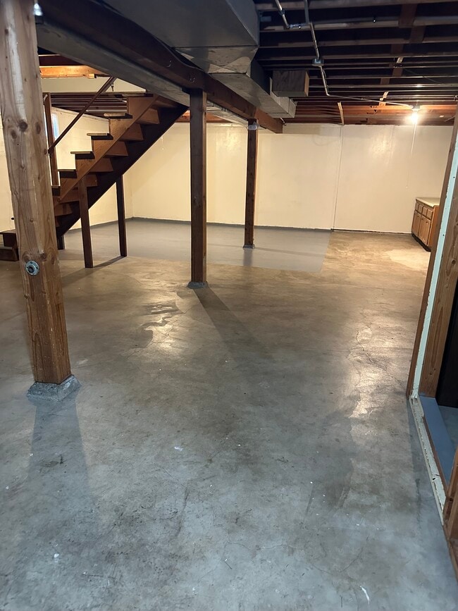 Photo - 2805 SE 23rd Ave Unit 2805 SE 23rd Ave