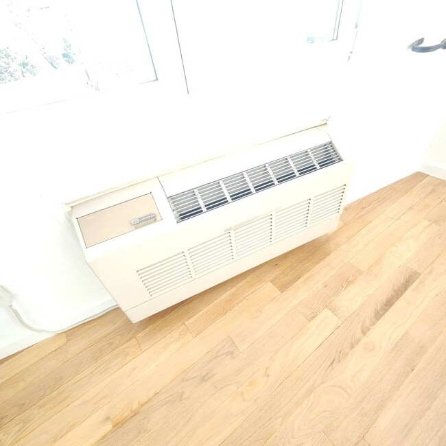 Photo - 66-83-83 70th St