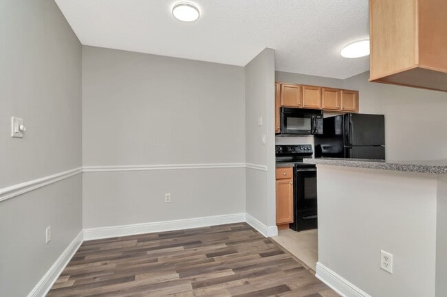 Photo - Water Front 1 Bedroom 1 Bath Condo for Rent in Brandon - 2nd Floor - Incredible Views Unit 205