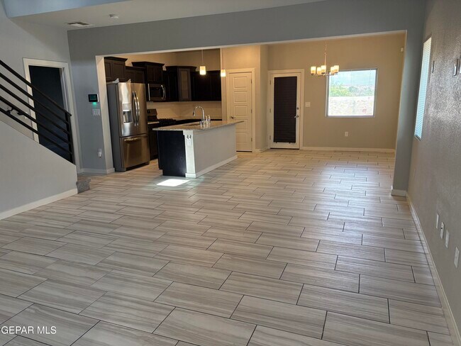 Photo - 11571 Leonor Duran St