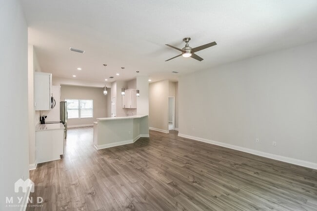 Photo - 455 Brentwood Ct