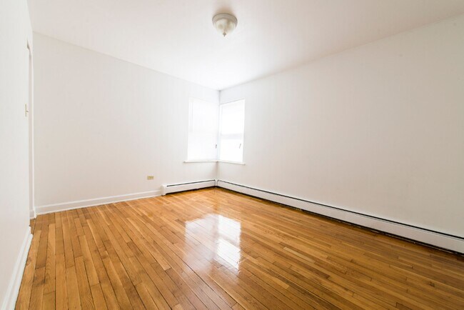 Photo - 7624 S Kingston Chicago, IL 60649