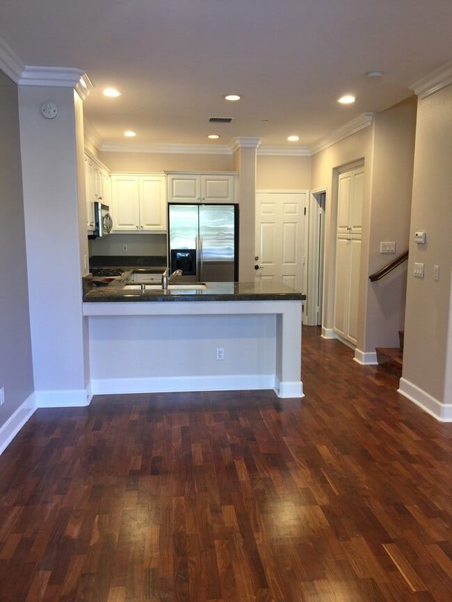 Photo - 1317 Corte Alemano