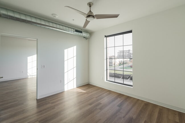 Photo - Reserve At Jordan Creek