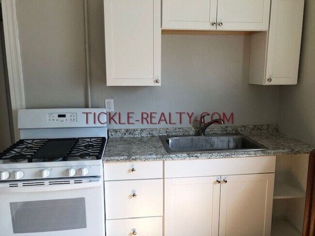 Photo - 376 Alexander St Unit 2