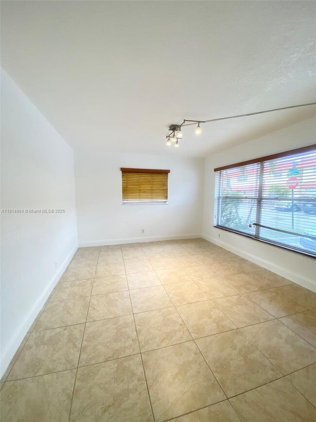 Photo - 6568 SW 41st Pl