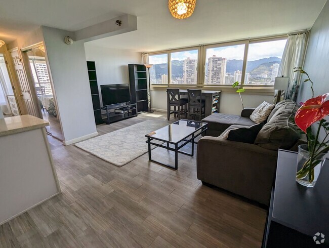 Building Photo - Island Colony 1-Bed 1-Bath, Sweeping Mount... Unit 1902 Rental