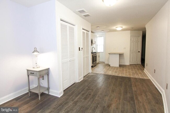 Photo - 5532 Market St