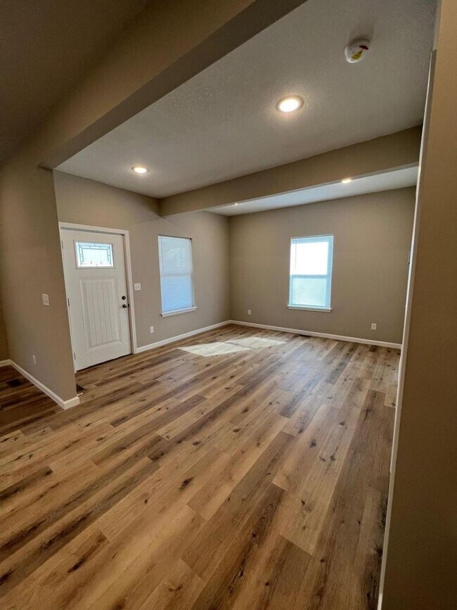 Photo - Beautifully Updated 4 Bed 2.5 Bath House!