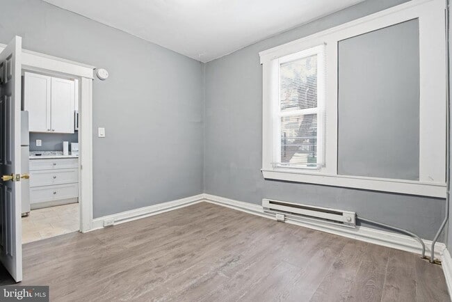 Photo - 5 S Wickham Rd