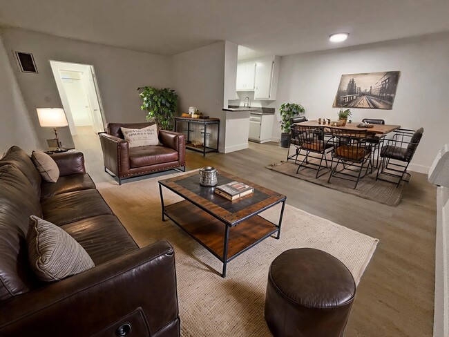 Building Photo - 10776 Rose Ave