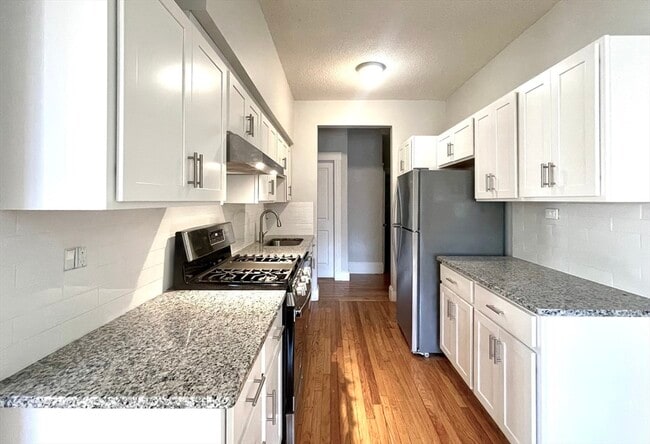 Photo - 246 S Huntington Ave Unit 1