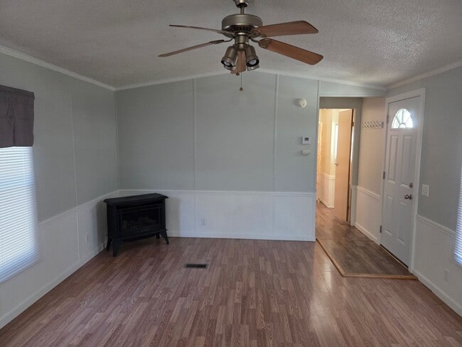 Photo - 2 bedroom 1 bathroom mobile home for rent