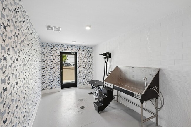 Link Apartments® Lake Park