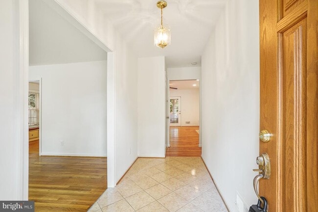 Building Photo - 12027 Devilwood Dr